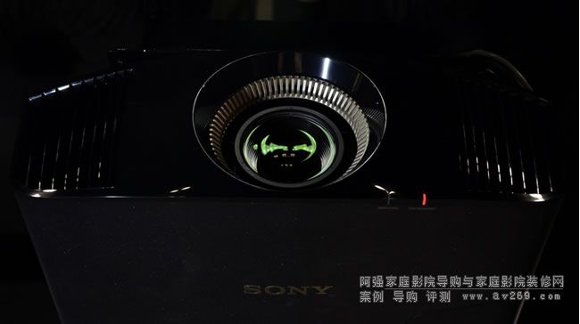 索尼4K投影機(jī)