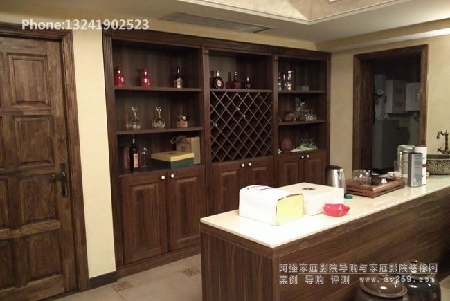 別墅地下室酒柜